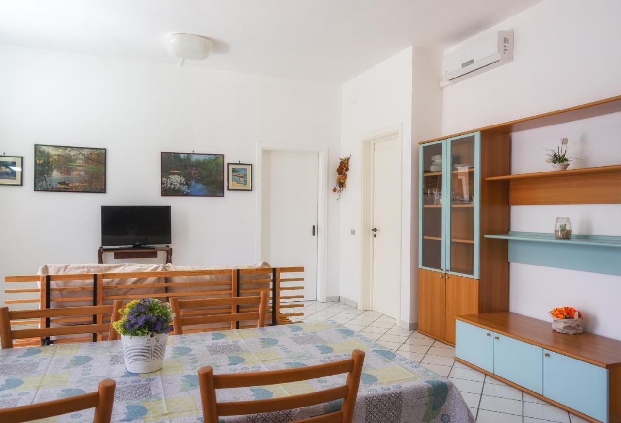 Casa Riccione Villa Марина ди Манкаверза Екстериор снимка
